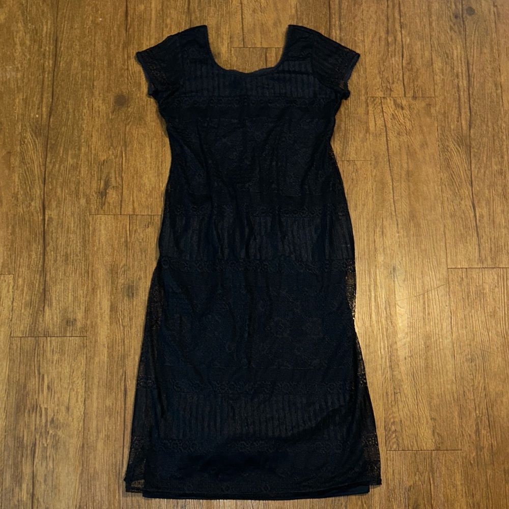 Elegant Black/Navy Crochet Lace Maxi Dress